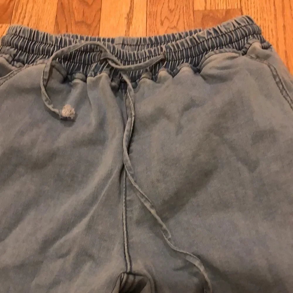 3/$15 elastic waist jeans